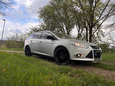 gebraucht Ford Focus 1,6 Ti-VCT 92kW PowerS SYNC Edit Turni...