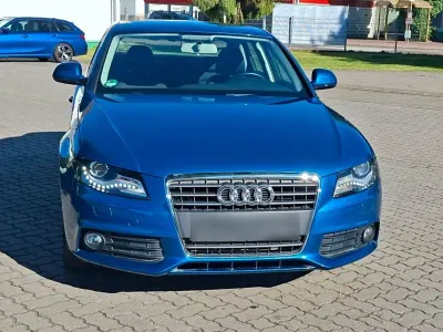 Gebraucht Audi A4 120 PS (88 kW) 2009 Blau Limousine