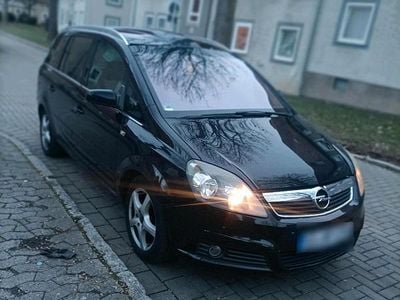 Usata Opel Zafira 120 CV (88 kW) 2007 Nero Monovolume