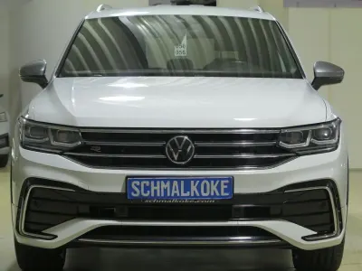 Gebraucht VW Tiguan Allspace R-line 200 PS (147 kW) 2023 Weiß SUV
