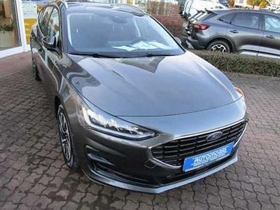 Neu Ford Focus Titanium 155 PS (114 kW) 2025 Grau Kombi