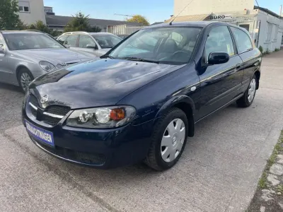 Usata Nissan Almera Visia 98 CV (72 kW) 2006 Blu Berlina