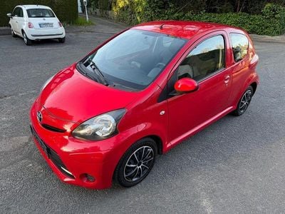 Usata Toyota Aygo 68 CV (50 kW) 2014 Rosso Utilitaria