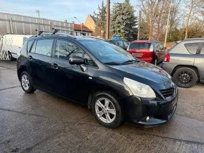Gebraucht Toyota Verso Basis 126 PS (92 kW) 2009 Schwarz Van / Kleinbus