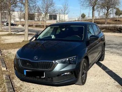 Gebraucht Skoda Scala Ambition 116 PS (85 kW) 2019 Grau Kleinwagen