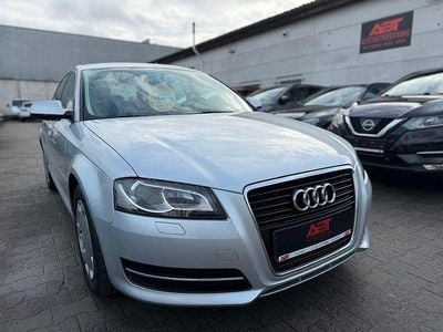 Gebraucht Audi A3 Attraction 125 PS (91 kW) 2010 Eissilber Kleinwagen