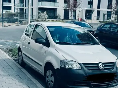 Gebraucht VW Fox 55 PS (40 kW) 2009 Weiß Kleinwagen