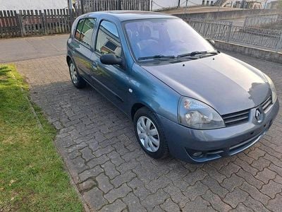 Gebraucht Renault Clio II 58 PS (42 kW) 2006 Grau Kleinwagen