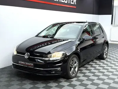 Gebraucht VW Golf VII IQ Drive 116 PS (85 kW) 2019 Schwarz Limousine