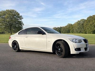 Second-hand BMW 330 Efficient Dynamics 245 CP (180 kW) 2011 Alb Coupe
