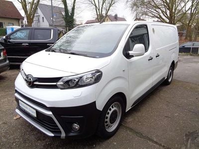 Gebraucht Toyota Proace 177 PS (130 kW) 2018 Weiß Van / Kleinbus