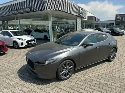 Neu Mazda 3 Exclusive-Line 140 PS (102 kW) 2026 Machine gray Limousine
