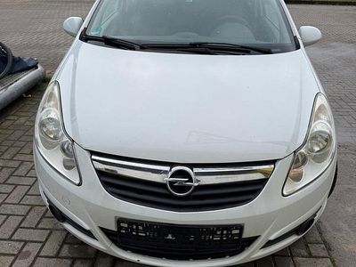 Gebraucht Opel Corsa 60 PS (44 kW) 2010 Weiß Kleinwagen
