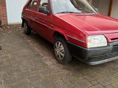 Gebraucht Skoda Favorit 54 PS (39 kW) 1993 Rot Kleinwagen