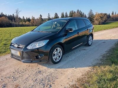 Second-hand Ford Focus Trend 125 CP (91 kW) 2014 Negru Break