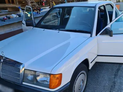 Gebraucht Mercedes 190 72 PS (52 kW) 1985 Weiß Limousine