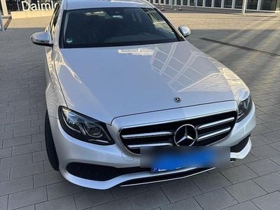Mercedes E200