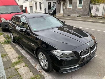 Schwarz Gebraucht 2016 BMW 520 Sport Line Kombi | 10.900 € (Guter Preis)