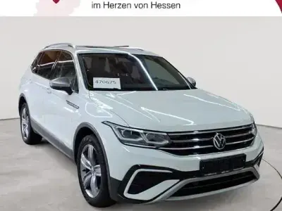Gebraucht VW Tiguan Allspace Elegance 190 PS (139 kW) 2022 Weiß SUV