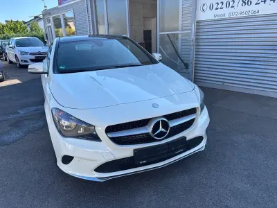 Gebraucht Mercedes CLA180 Urban 122 PS (89 kW) 2016 Weiß Coupé