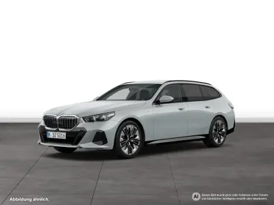 Gebraucht BMW 540 M Sport 286 PS (210 kW) 2025 Grau Kombi