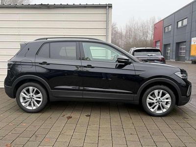 Neu VW T-Cross Life 150 PS (110 kW) 2026 Deep black perleffekt SUV