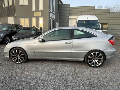 Gebraucht Mercedes C200 163 PS (119 kW) 2003 Silber Coupé