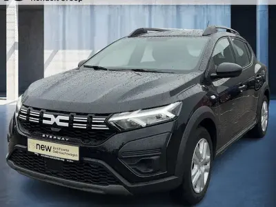 Gebraucht Dacia Sandero Essentiel 101 PS (74 kW) 2024 Schwarz Limousine