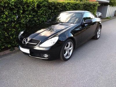 Schwarz Gebraucht 2009 Mercedes SLK200 Cabrio | 11.400 € (Fairer Preis)