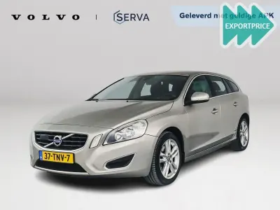 Używany Volvo V60 Momentum 150 KM (110 kW) 2012 Szary Kombi