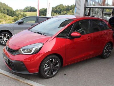 Gebraucht Honda Jazz Advance 122 PS (89 kW) 2025 Premium crystal red metallic Kleinwagen