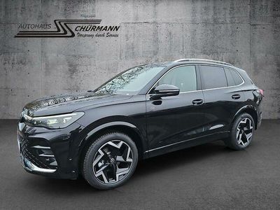 Używany VW Tiguan R-line 150 KM (110 kW) 2024 Czarny SUV
