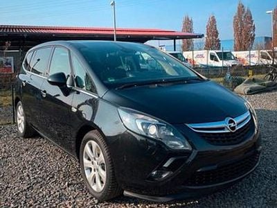 Schwarz Gebraucht 2013 Opel Zafira Van / Kleinbus | 5.500 € (Guter Preis)