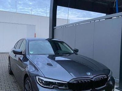 Gebraucht BMW 320 Luxury Line 190 PS (139 kW) 2019 Grau Limousine