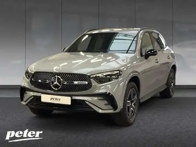 Używany Mercedes GLC300e AMG 197 KM (144 kW) 2025 Szary SUV