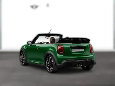 Gebraucht Mini John Cooper Works 231 PS (169 kW) 2021 Grün metallic Kleinwagen