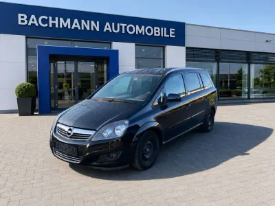 Gebraucht Opel Zafira Family 116 PS (85 kW) 2013 Karbonschw graphitschw midnigh Van / Kleinbus