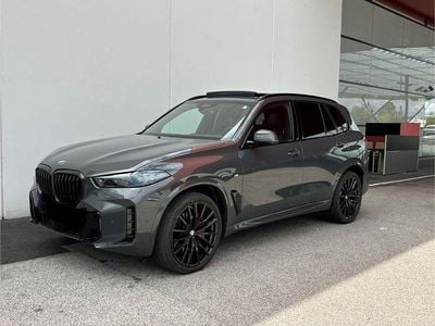 Grau Gebraucht 2023 BMW X5 M Sport SUV | 74.900 € (Teuer)