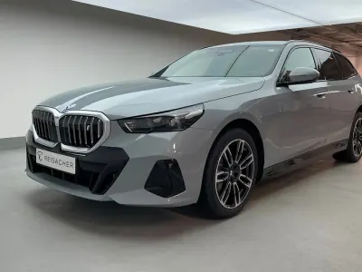 Neu BMW i5 Comfort Edition 289 kW (394 PS) 2026 M brooklyn grau metallic Kombi