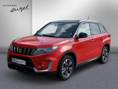 Gebraucht Suzuki Vitara Comfort 116 PS (85 kW) 2023 Bright red/cosmic black pearl SUV