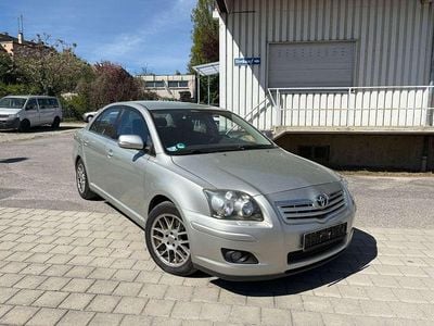 Usata Toyota Avensis 126 CV (92 kW) 2007 Grigio Berlina