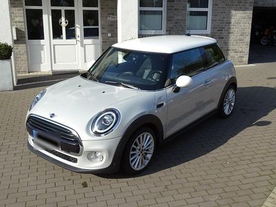 Gebraucht Mini Cooper 136 PS (100 kW) 2018 Weiß Kleinwagen