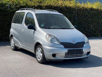 Toyota Yaris Verso