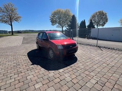 Second-hand Ford Fusion 68 CP (50 kW) 2006 Roșu Hatchback