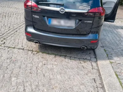 Gebraucht Opel Zafira Tourer 194 PS (142 kW) 2014 Schwarz Van / Kleinbus