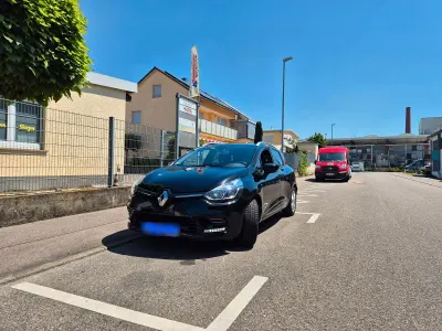 Gebraucht Renault Clio LIMITED 90 PS (66 kW) 2018 Schwarz Kleinwagen