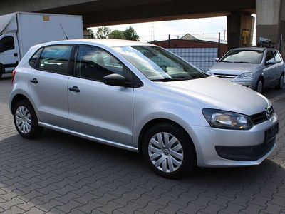Silber Gebraucht 2012 VW Polo Trendline Kleinwagen | 7.790 € (Etwas zu teuer)