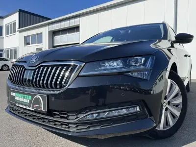 Używany Skoda Superb Ambition 200 KM (147 kW) 2021 Czarny Kombi