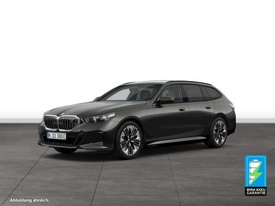 Gebraucht BMW i5 M Sport 289 kW (394 PS) 2025 Grau Kombi