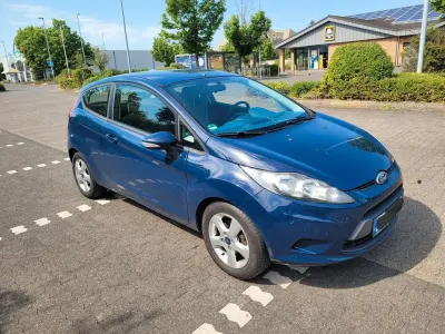 Gebraucht Ford Fiesta 75 PS (55 kW) 2009 Blau Limousine